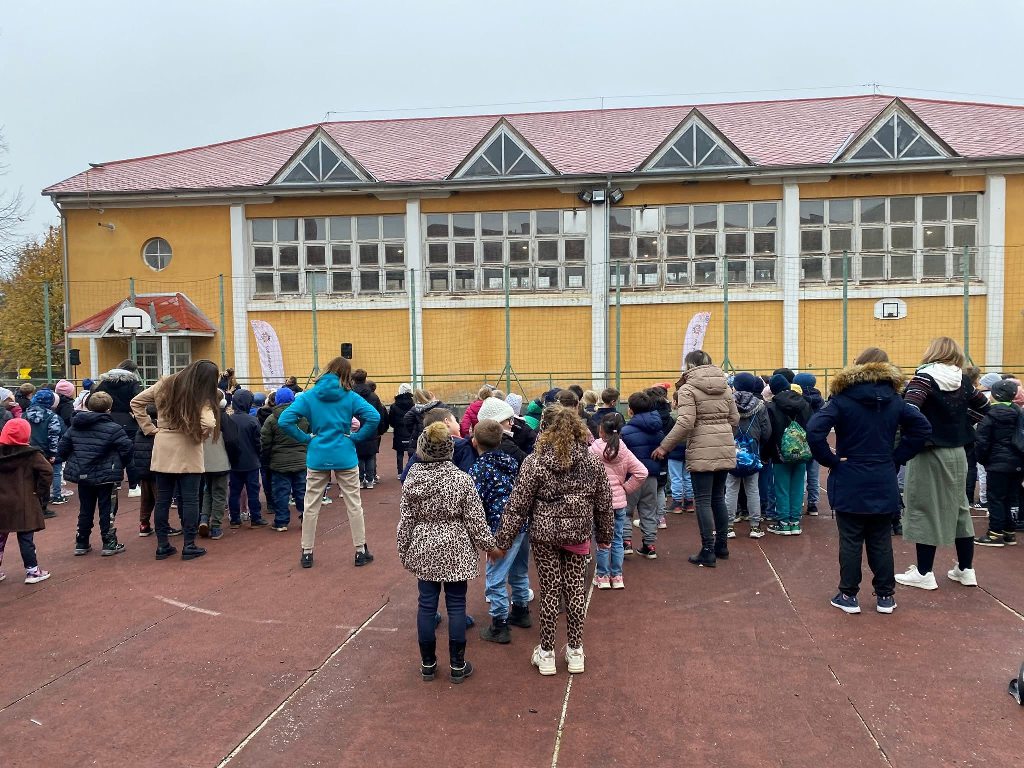 Táncol a Ramasetter iskola