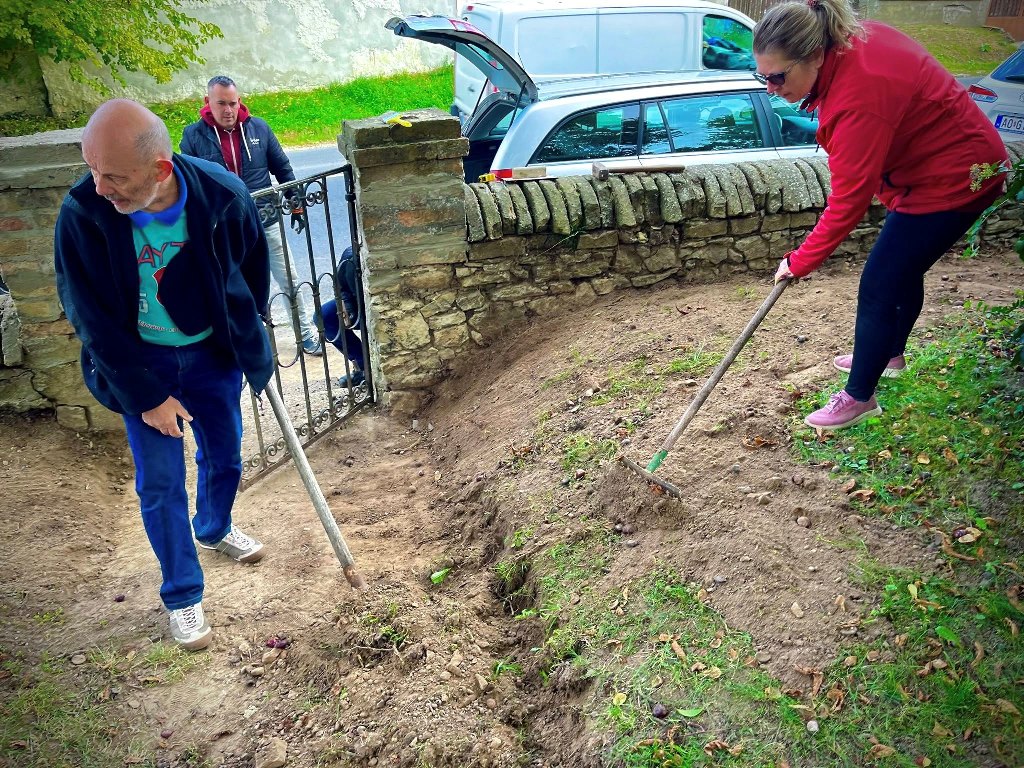 Temetőkapu felújítás