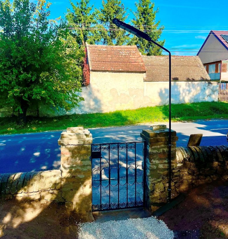 Temetőkapu felújítás