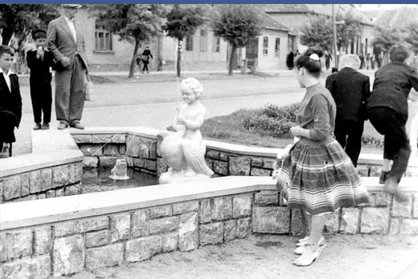 Sümegi buszpályaudvar szökőkút