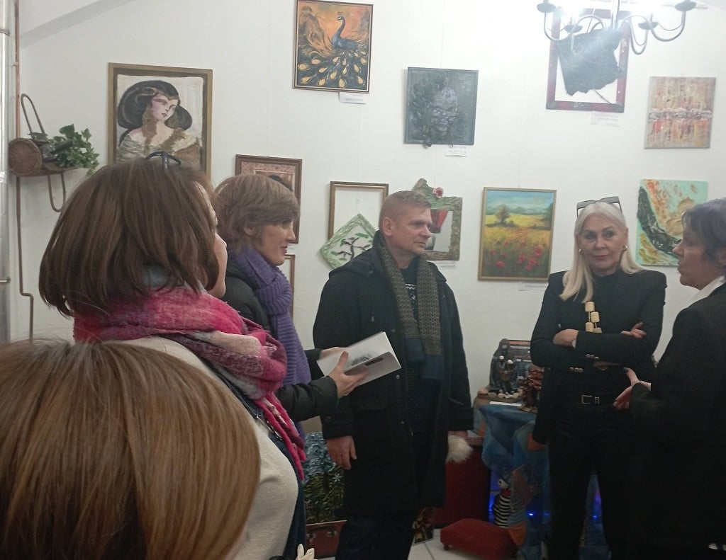 Textilszobrászati kiállítás Sümegen