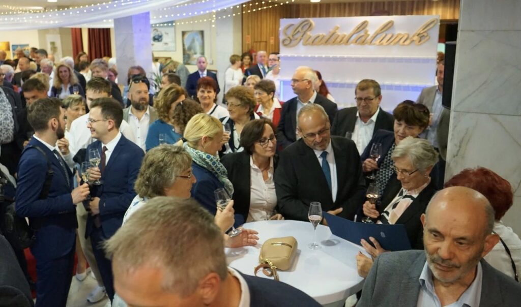 Dr. Balatincz Péter megbízólevél átvétele