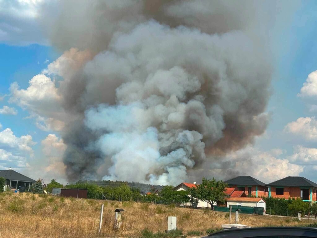 Lángok csaptak fel ismét Tapolca határában